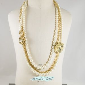 Ann Taylor pearl and gold chain necklace